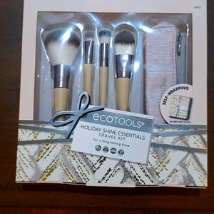 Ecotools Holiday Shine Essentials Travel Kit